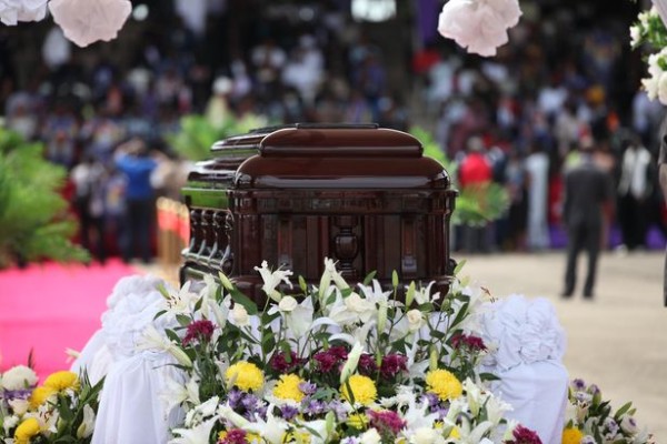 Achebe funeral 18